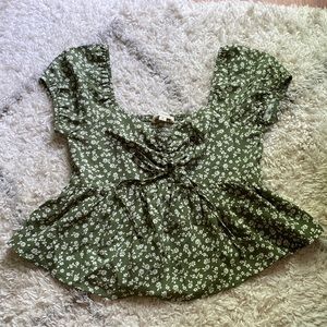 Green floral print top